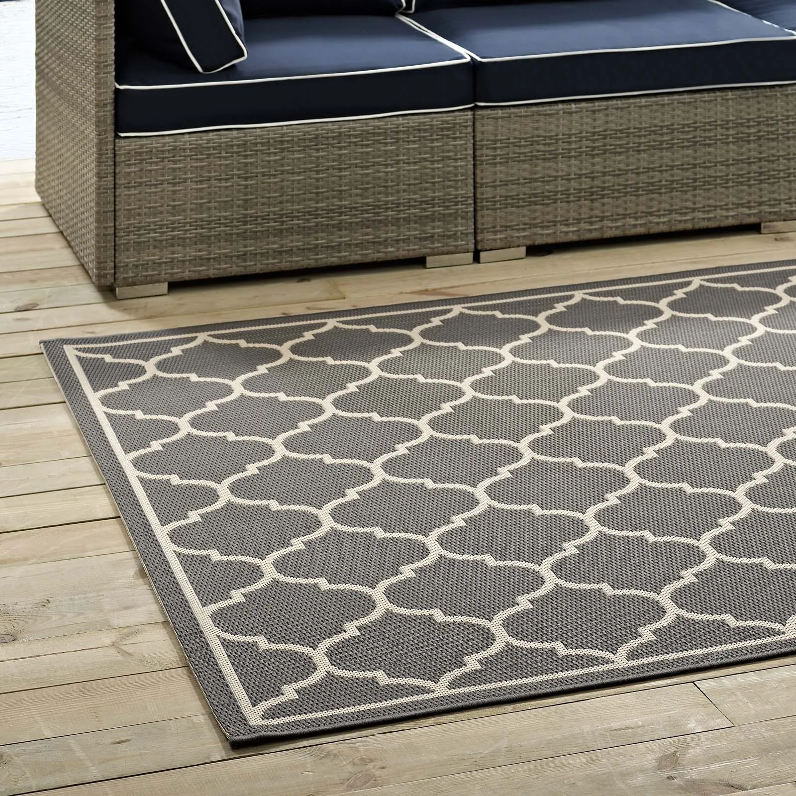 Avena Moroccan Quatrefoil Trellis Indoor and Outdoor Area Rug