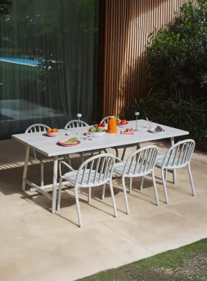 Fred's Outdoor Table<br> 6 to 8-places