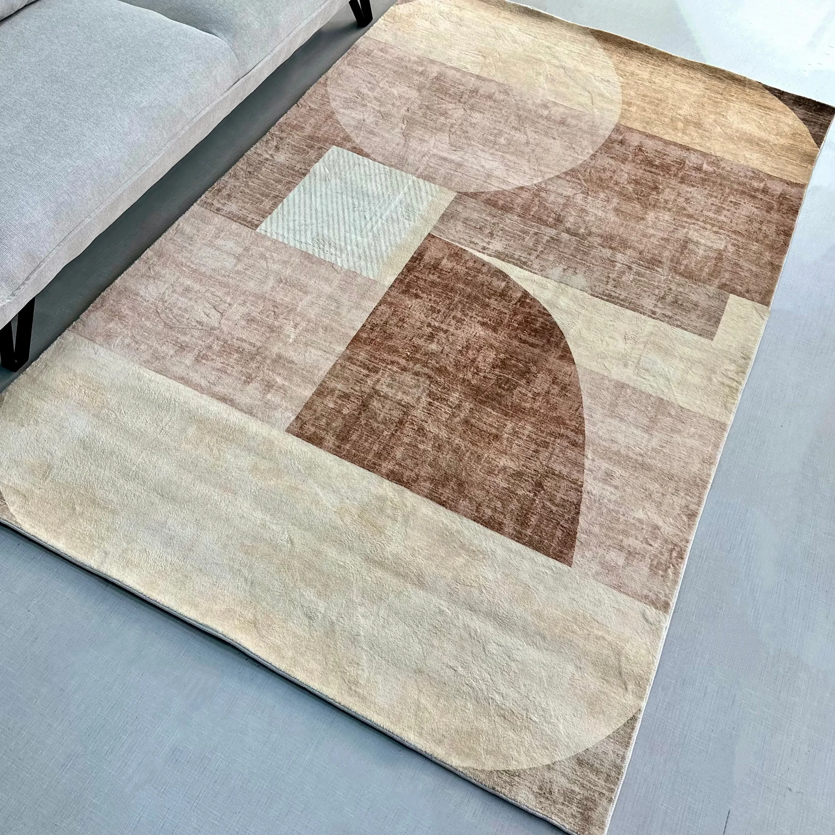 Geometric Earth Performance Rug 5 x 8'