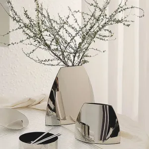 Lustre Arc Metal Flower Vase