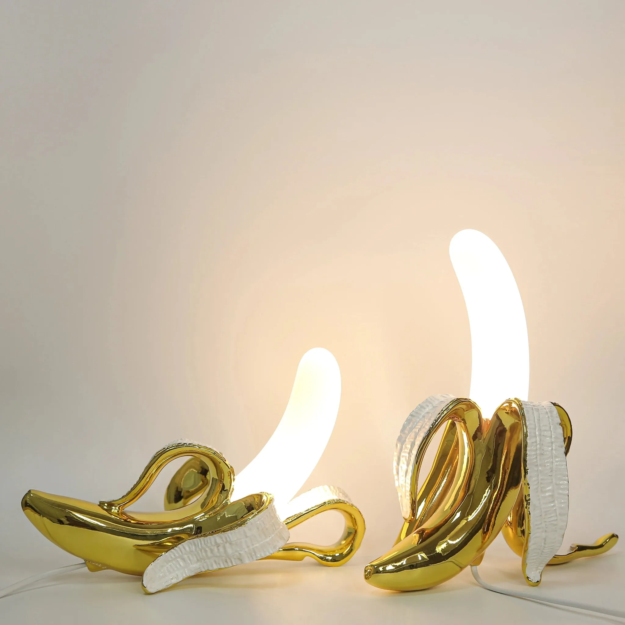 Modern Resin Banana Table Lamp