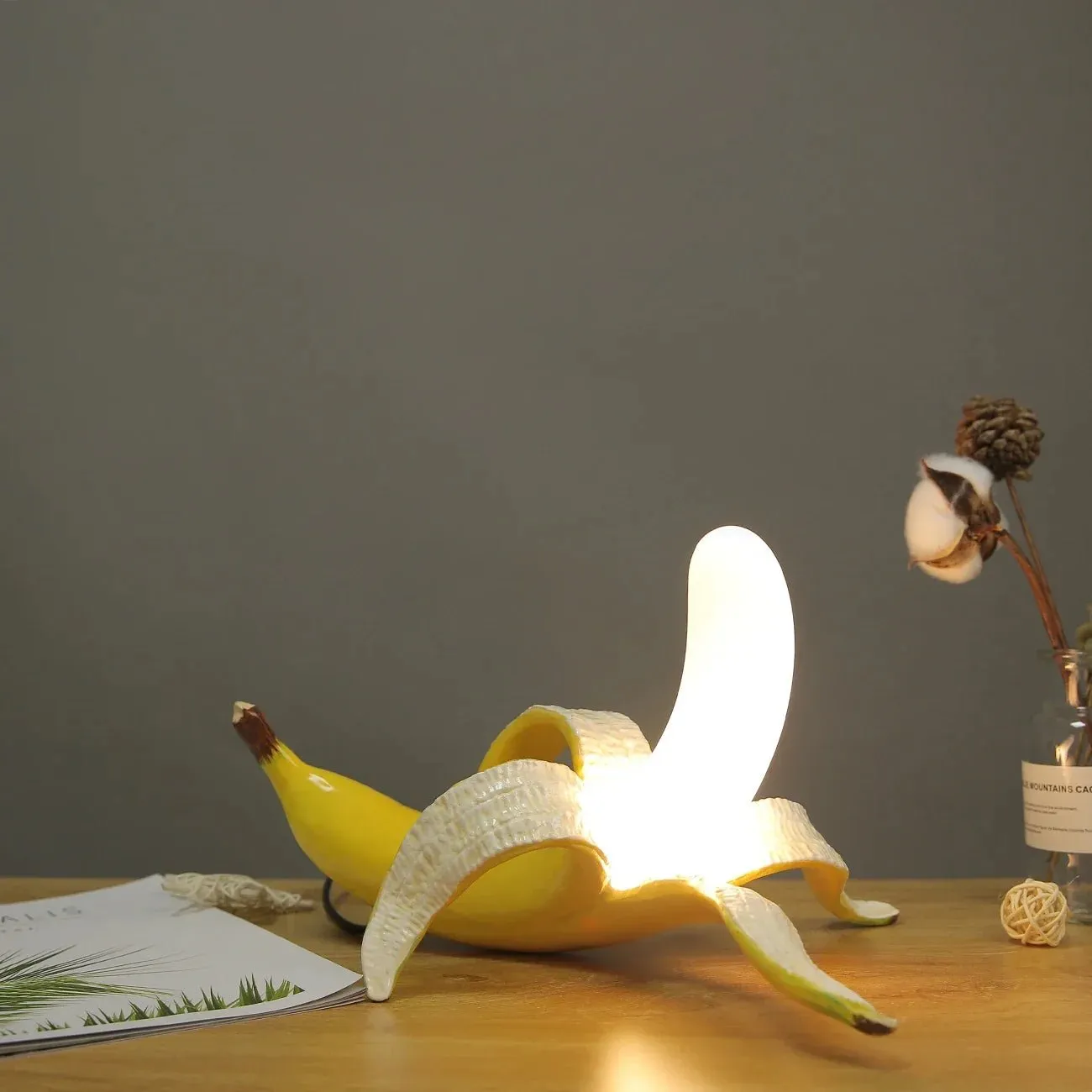 Modern Resin Banana Table Lamp