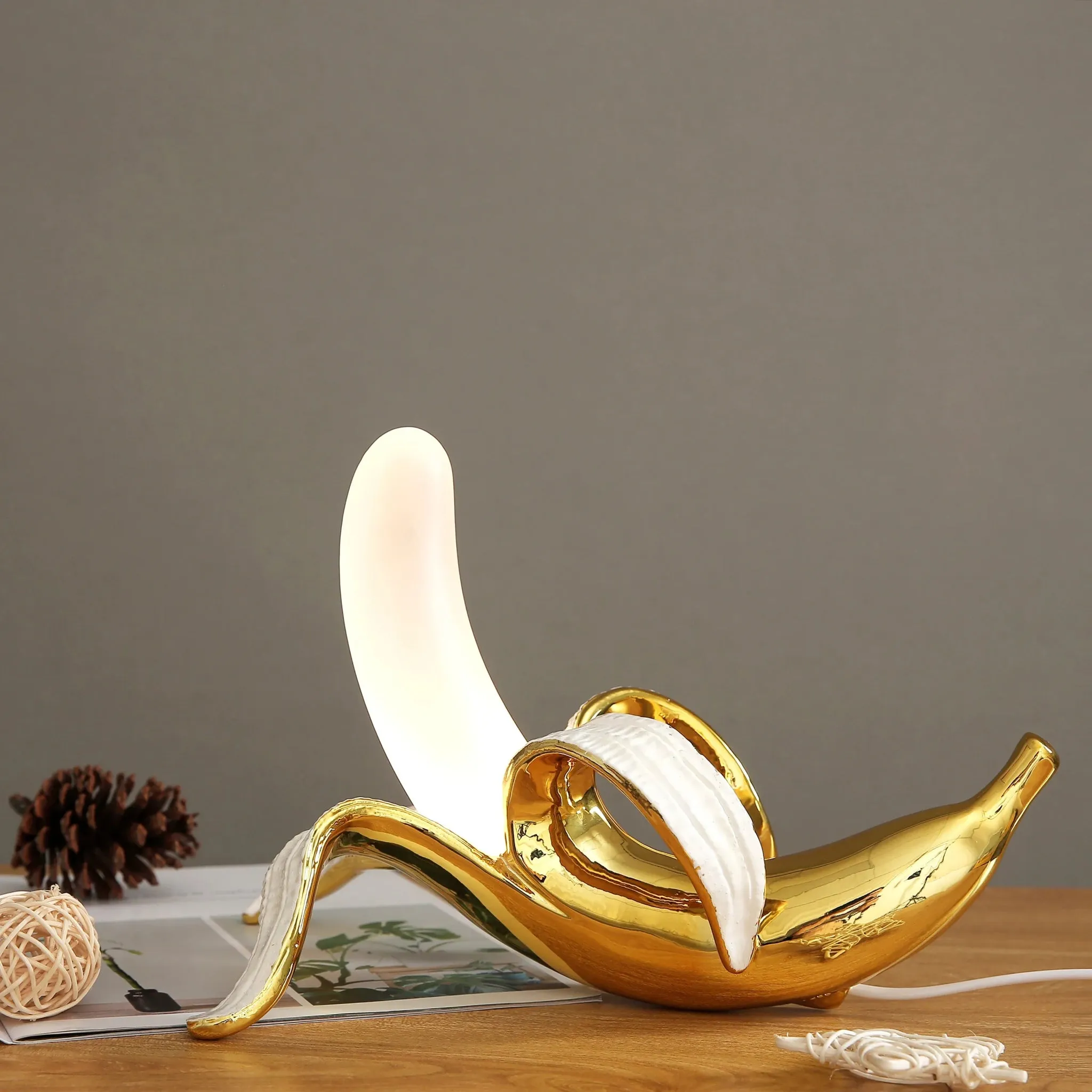 Modern Resin Banana Table Lamp