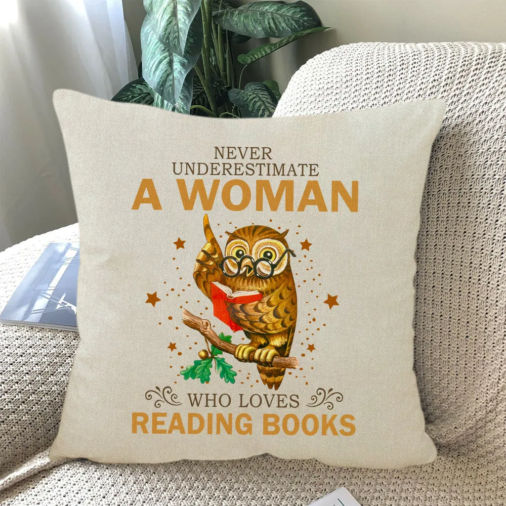 Never Underestimate A Woman Who Loves Reading Books Book Lovers Gift PILS89