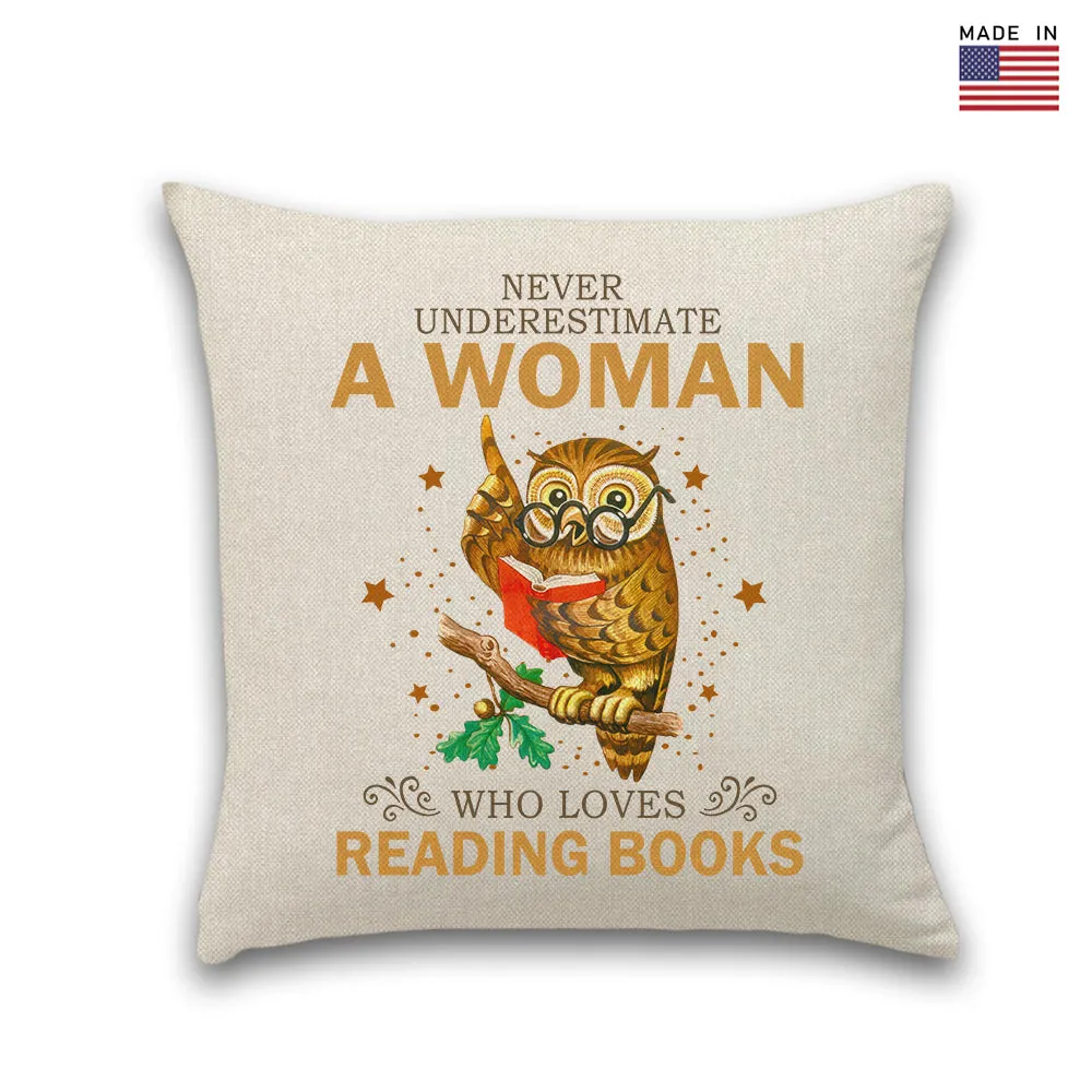 Never Underestimate A Woman Who Loves Reading Books Book Lovers Gift PILS89