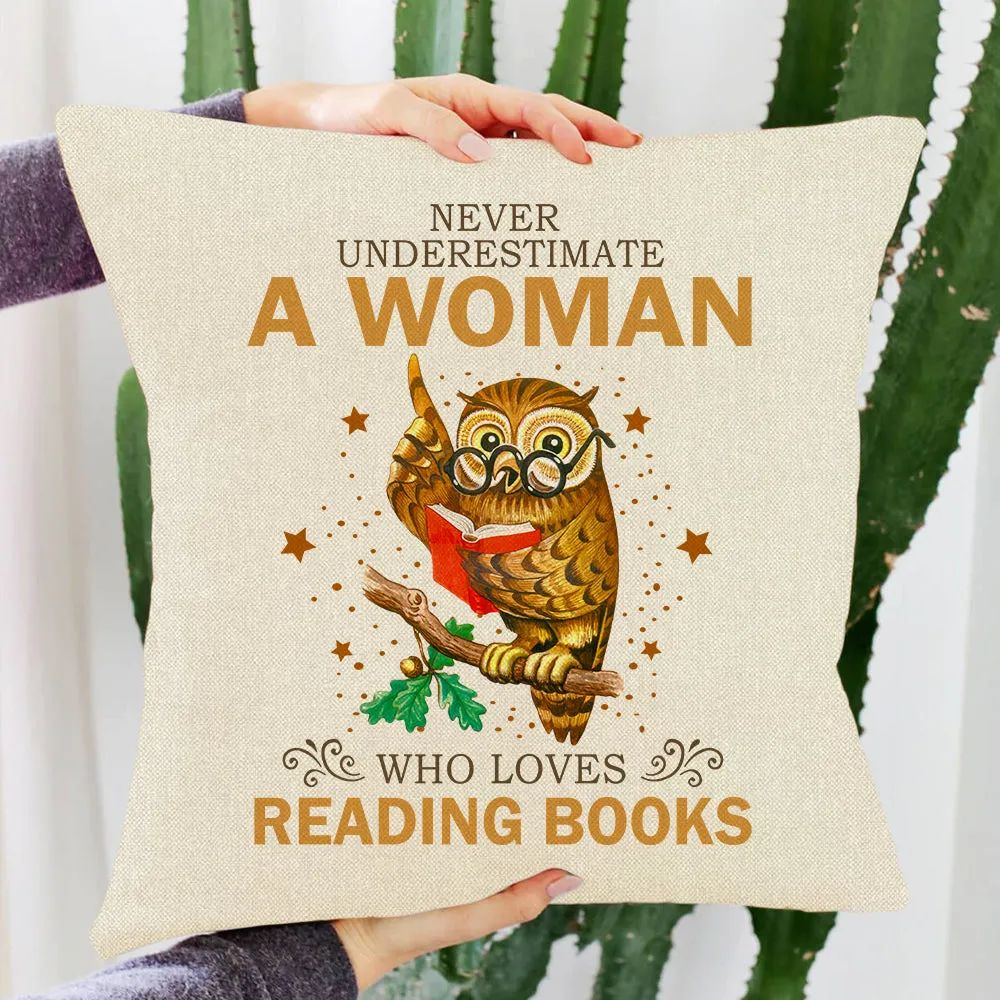 Never Underestimate A Woman Who Loves Reading Books Book Lovers Gift PILS89